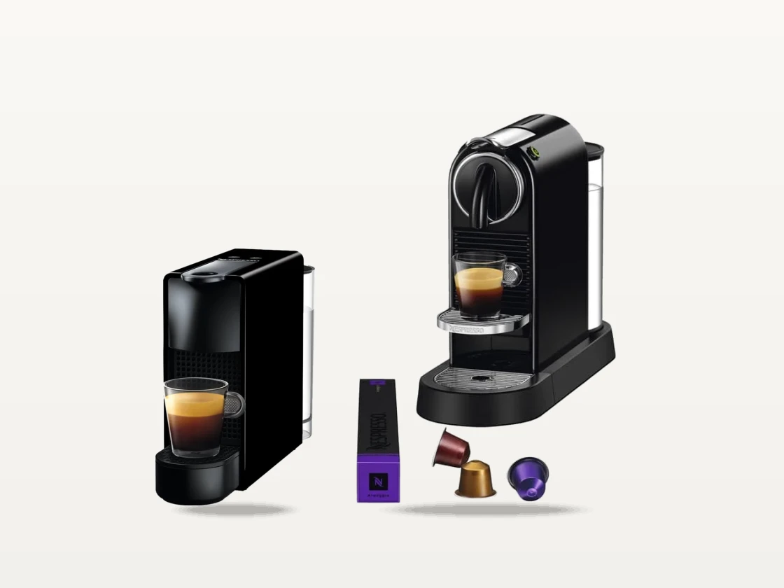 Nespresso CitiZ by De'Longhi EN167B och Nespresso Essenza Mini by Sage SEC220BLK2END1, två av modellerna vi lyfter fram